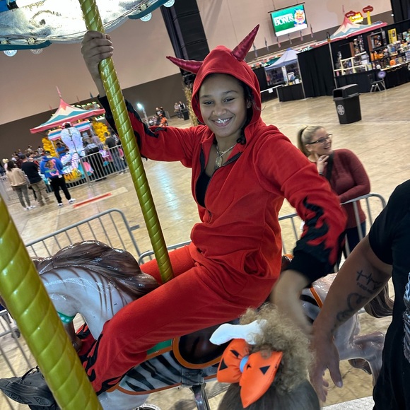 Meet your Posher, Kriston - Picture 8 of 8